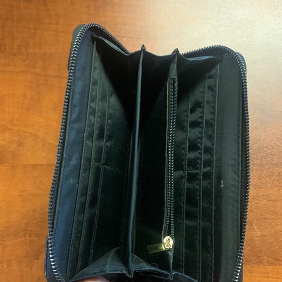 Wristlet/Wallet Bundle - Picture 12 of 12